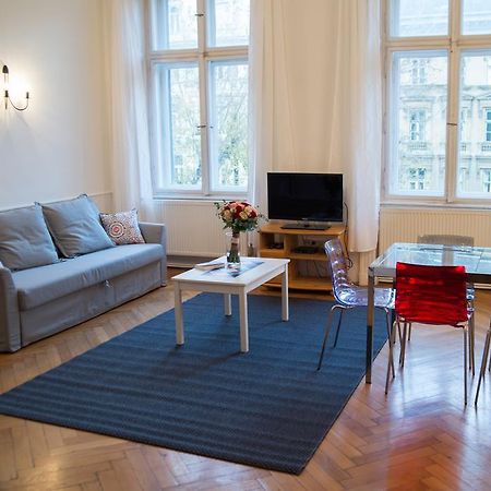 Jokai Ter Apartment บูดาเปสต์ ภายนอก รูปภาพ