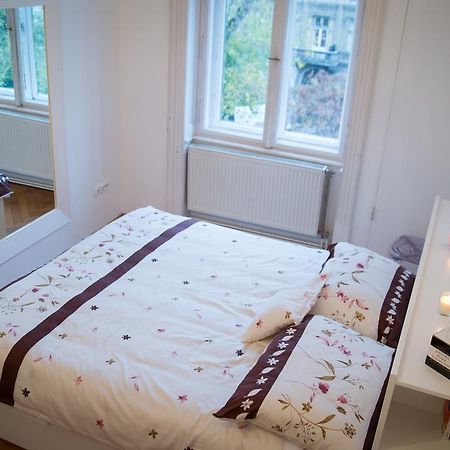 Jokai Ter Apartment บูดาเปสต์ ภายนอก รูปภาพ
